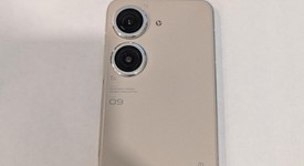 Good
													Asus Zenfone 9 - Unlocked, Silver, 128 GB, 8 GB, U.S., photo 1 of 4