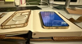 Mint
													Apple iPhone 13 Pro - Unlocked, Gold, 256 GB, A2483, photo 2 of 6