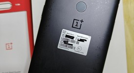 Good
													OnePlus 5T - Unlocked, Black, 64 GB, 6 GB, photo 3 of 8