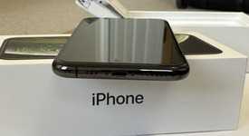 Good
													Apple iPhone Xs - Unlocked, Gray, 64 GB, A1920, photo 2 of 9