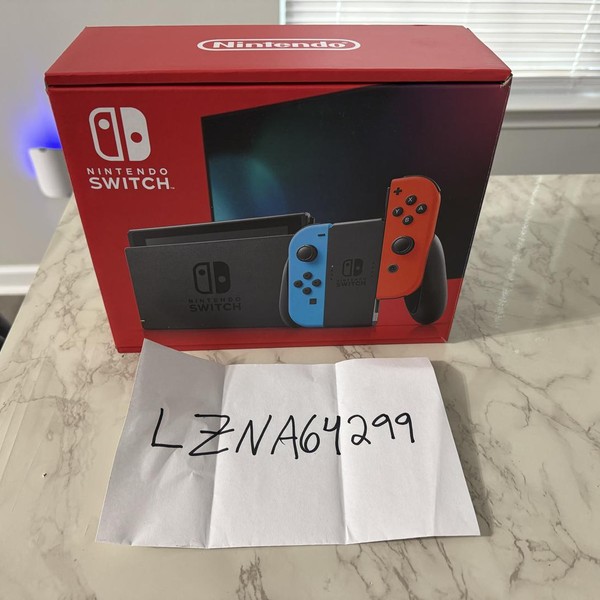 Nintendo Switch - 32 GB, Red & Blue