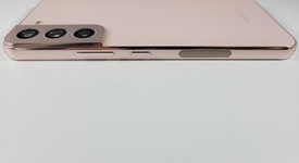 Good
													Samsung Galaxy S22 - AT&T, Rose Gold, 128 GB, 8 GB, SM-S901U, photo 3 of 7