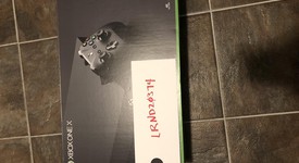 Mint
													Xbox One X (2017) - Black, Standard, photo 6 of 6