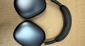 Used
													Apple AirPods Max USB-C - Midnight, photo 3 of 5