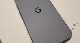 Good
													Google Pixel 10 Pro XL - Unlocked Non-US, Moonstone, 256 GB, G45RY, photo 2 of 12