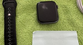 Good
													Apple Watch Series 4 44mm - Gray, A1978 - GPS, Aluminum, photo 2 of 13