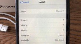 Mint
													Apple iPhone Xr - Unlocked, Black, 128 GB, A1984, photo 4 of 6