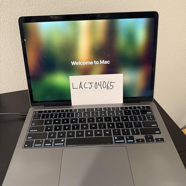 MacBook Air 2020 - 13 inch - 256 GB, Gray, 8 GB, Intel Core i3