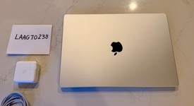 Fair
													MacBook Pro Late 2023 (M3) - 16" - Apple M3 Pro 12-core, Silver, 512 GB, 18 GB, 18-core GPU, photo 4 of 14
