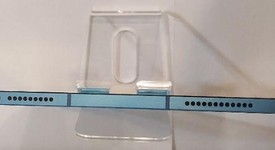 Mint
													Apple iPad 10th Gen - Unlocked, Blue, 64 GB, A2757, photo 4 of 6