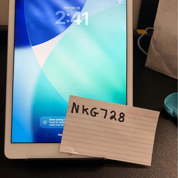 Apple iPad (8th Gen) - Wi-Fi, 128 GB, Silver, A2270