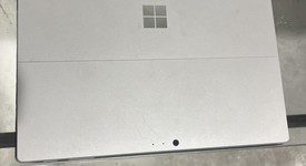 Good
													Microsoft Surface Pro 6 - Wi-Fi, Silver, 128 GB, 8 GB, photo 3 of 9