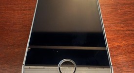 Good
													Apple iPhone 5S - Unlocked, Silver, 64 GB, A1533, photo 2 of 6