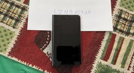 Good
													Google Pixel Fold - AT&T, Obsidian, 256 GB, 12 GB, G9FPL, photo 4 of 12