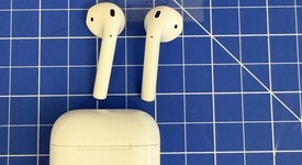 Used
													Apple AirPods 2nd Gen - Lightning Case, photo 2 of 5