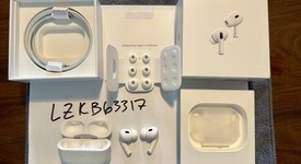 Used
													Apple AirPods Pro 2 - Lightning, photo 2 of 8