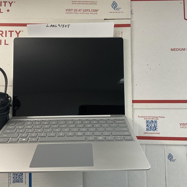 Microsoft Surface Laptop Go - 256 GB, Platinum, 8 GB, Intel Core i5