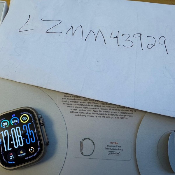 Apple Watch Ultra 49mm - Unlocked, Titanium, A2622