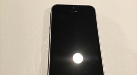 Fair
													Apple iPhone SE 1st Gen 2016 - AT&T, Grey, 16 GB, A1662, photo 4 of 10
