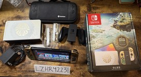 Mint
													Nintendo Switch - OLED - White, 64 GB, The Legend of Zelda: Tears of the Kingdom Edition, photo 1 of 11