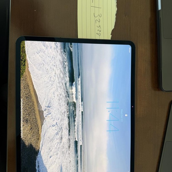 Apple iPad Pro 13 inch (M4) 2024 - Unlocked, 2 TB, Black, 16 GB, A2926, Nano-texture Glass