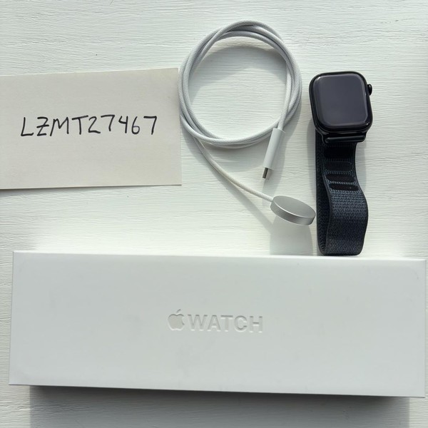 Apple Watch Series 10 42mm - Black, A2997 - GPS, Aluminum