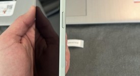 Mint
													Apple iPhone 15 - TracFone, Green, 128 GB, A2846, photo 4 of 8