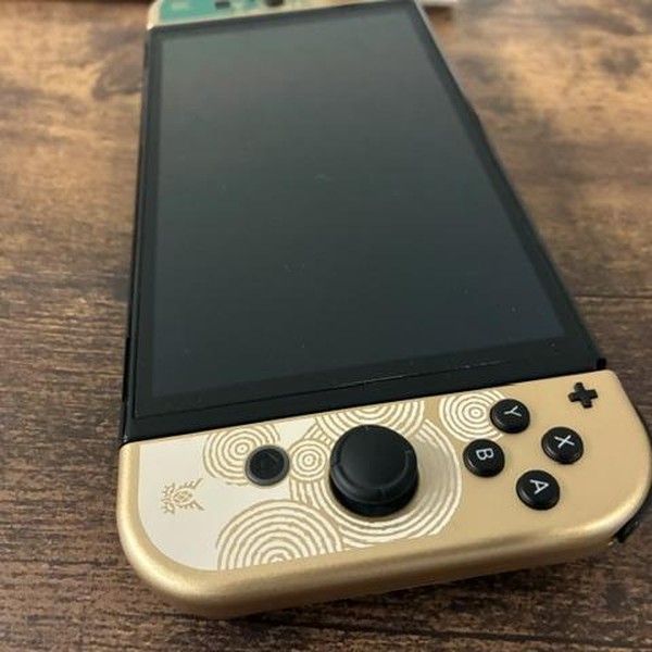 Nintendo Switch - OLED - 64 GB, White, The Legend of Zelda: Tears of the Kingdom Edition