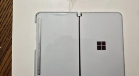 Mint
													Microsoft Surface Duo - Unlocked, White, 128 GB, 6 GB, photo 4 of 6