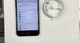 Mint
													Apple iPhone SE 3rd Gen 2022 - Unlocked, Midnight, 64 GB, A2595, photo 2 of 9
