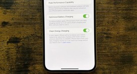 Good
													Apple iPhone 13 Pro Max - Unlocked, Gold, 256 GB, A2484, photo 3 of 8