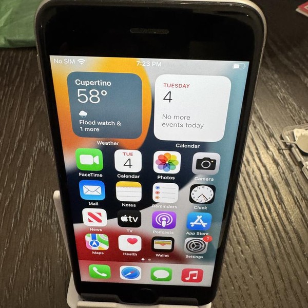 Apple iPhone 6S - TracFone, 32 GB, Grey, A1633