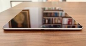 Good
													Apple iPad Air 2 - Wi-Fi, Silver, 64 GB, photo 4 of 8