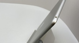 Good
													Apple iPad 5th Gen - Wi-Fi, Silver, 32 GB, A1822, photo 4 of 5