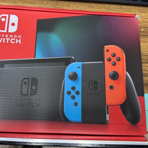 Nintendo Switch - 32 GB, Red & Blue