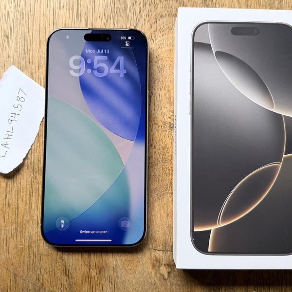 Apple iPhone 16 Pro Max - Unlocked, 512 GB, Natural, A3084