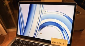 Fair
													MacBook Pro 2020 - 13" - Apple M1, Gray, 256 GB, 8 GB, photo 4 of 21