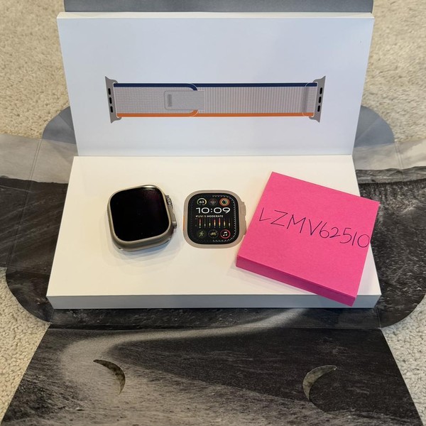 Apple Watch Ultra 2 49mm - Unlocked, Natural, A2986