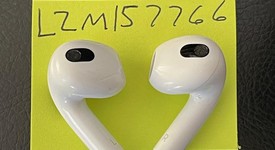 Used
													Apple AirPods 3rd Gen - Lightning Case, photo 5 of 5