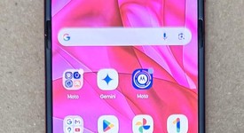 Good
													Motorola Razr Plus (2024) - Unlocked, Pink, 256 GB, 12 GB, photo 1 of 15