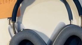 Used
													Apple AirPods Max - Sky Blue, photo 3 of 6