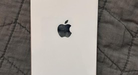 Mint
													Apple iPhone 14 Plus - Unlocked, Starlight, 128 GB, A2632, photo 4 of 13