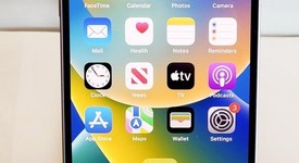 Mint
													Apple iPhone 14 - Unlocked, Purple, 128 GB, A2649, photo 1 of 6