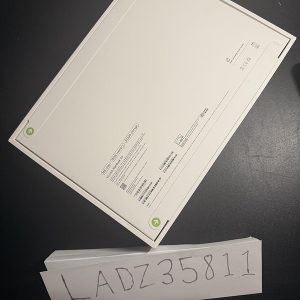 MacBook Air 2026 (M5) - 13 inch - 512 GB, Sky Blue, 16 GB, Apple M5 10-Core (10-core GPU)