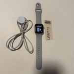 Good Apple Watch Series 4 40mm - Unlocked, Silver, A1975 - Cellular, Aluminum