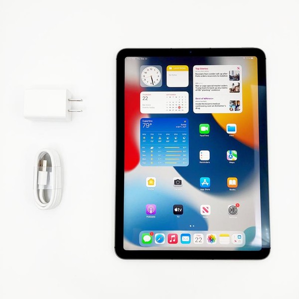 Apple iPad Air (4th Gen) - Wi-Fi, 64GB, Gray, A2316 - LXBQ15885 - Swappa