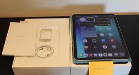 Good
													Apple iPad 11th Gen - Wi-Fi, Silver, 128 GB, A3354, photo 1 of 9