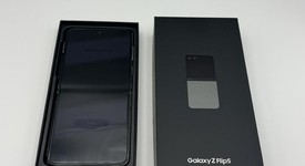 Mint
													Samsung Galaxy Z Flip5 - Unlocked, Cream, 256 GB, 8 GB, SM-F731U1, photo 2 of 4