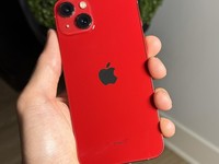 Apple iPhone 13