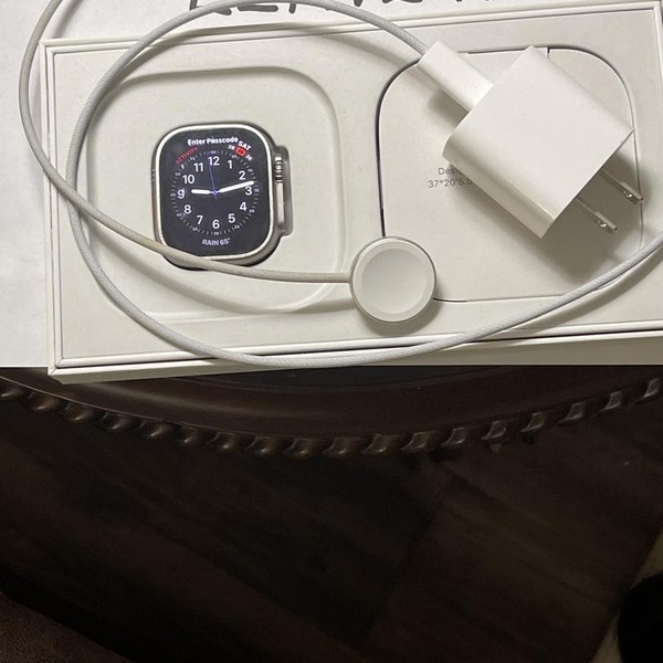 Apple Watch Ultra 49mm - Unlocked, Titanium, A2622